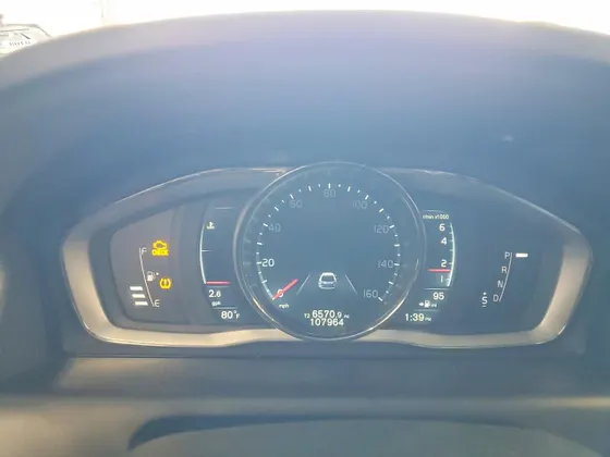 2015 Volvo XC60 T6 Platinum
