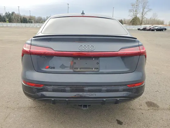 2024 Audi Q8 e-tron Sportback S line Premium Plus