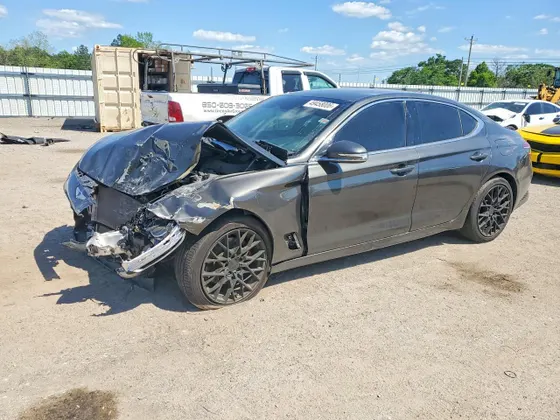 2022 Genesis G70 2.0T