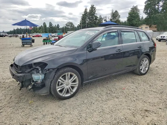 2016 Volkswagen Golf SportWagen TSI S