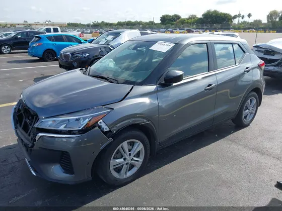 2023 Nissan Kicks S