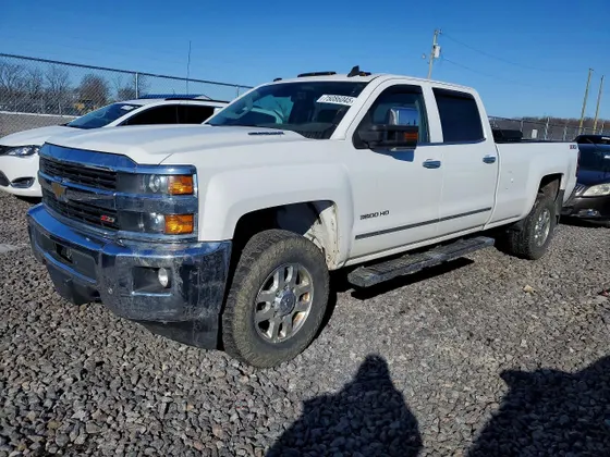 2015 Chevrolet Silverado 3500HD Built After Aug 14 LTZ