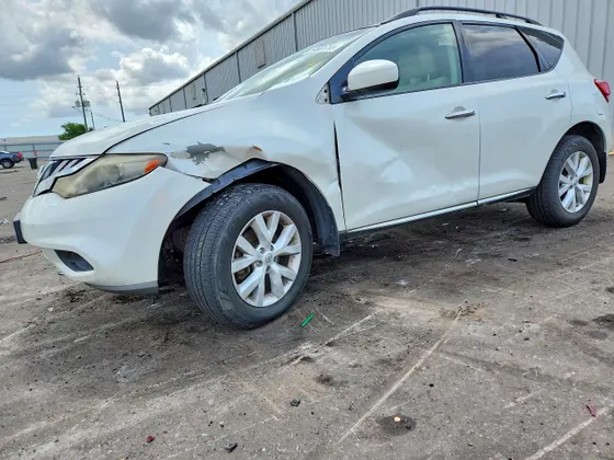 2012 Nissan Murano LE