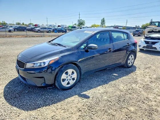 2017 Kia Forte5 LX