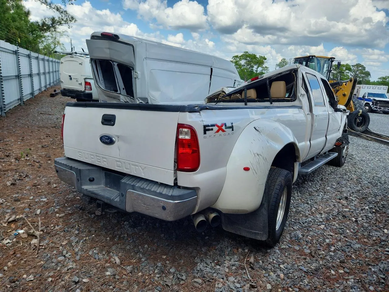 2011 Ford Super Duty F-350 DRW XLT