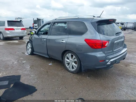 2018 Nissan Pathfinder SL