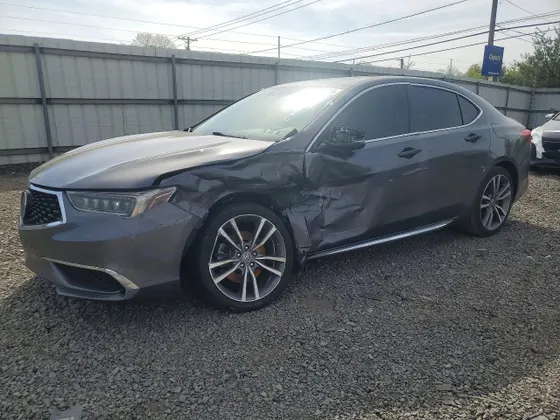 2019 Acura TLX w/Technology Pkg