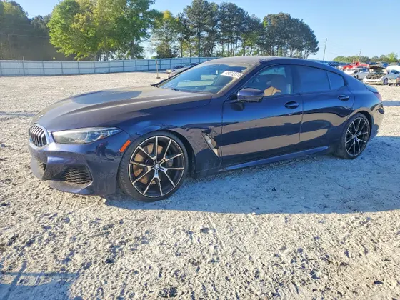 2022 BMW 8 Series 840i