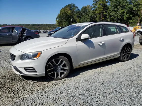 2018 Volvo V60 Dynamic