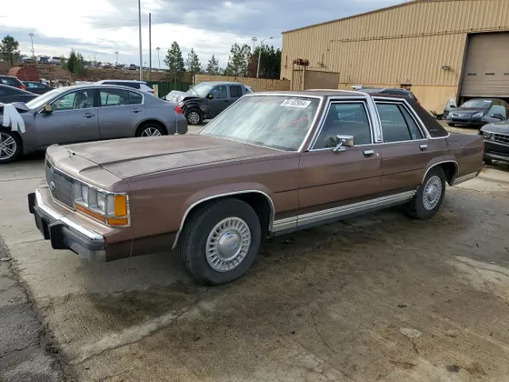 1989 Ford Crown Victoria LX