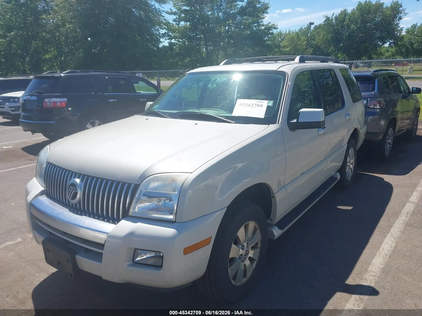 2006 Mercury Mountaineer Luxury