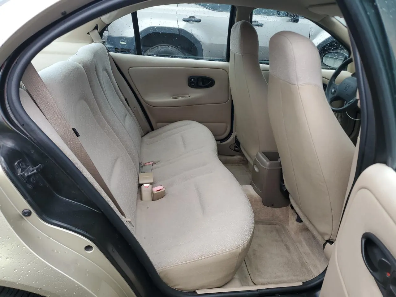 2002 Saturn SL SL1