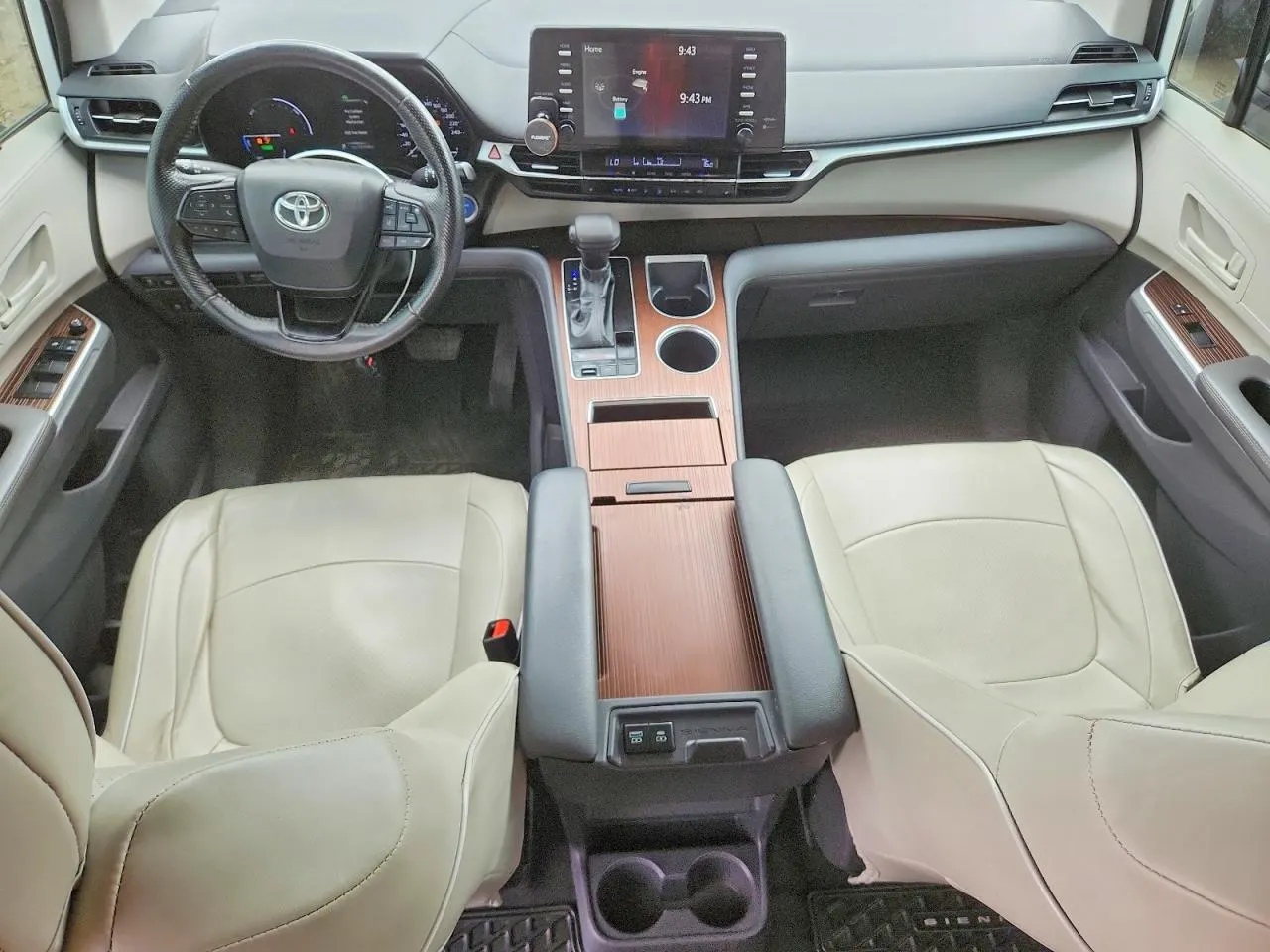 2022 Toyota Sienna LE
