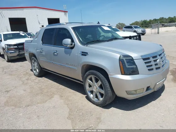 2010 Cadillac Escalade EXT Premium