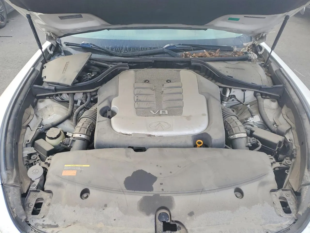 2011 INFINITI M56