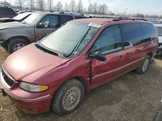 1997 Chrysler Town & Country LXi