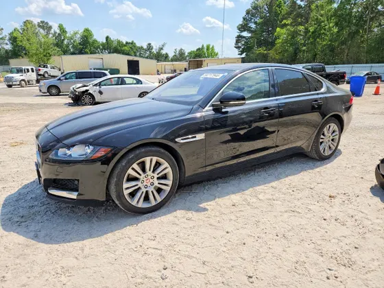 2017 Jaguar XF 35t