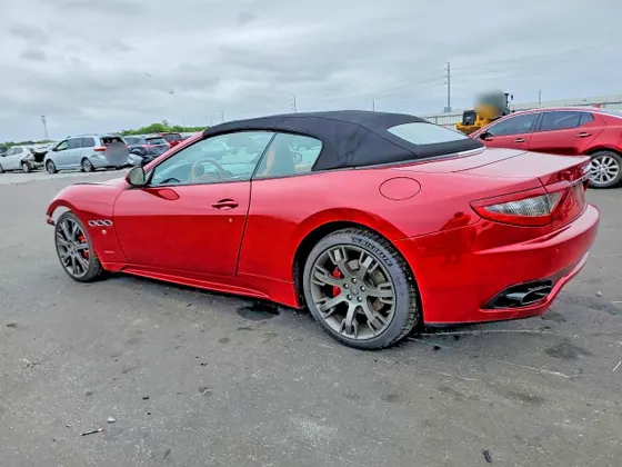 2015 Maserati GranTurismo Convertible Sport