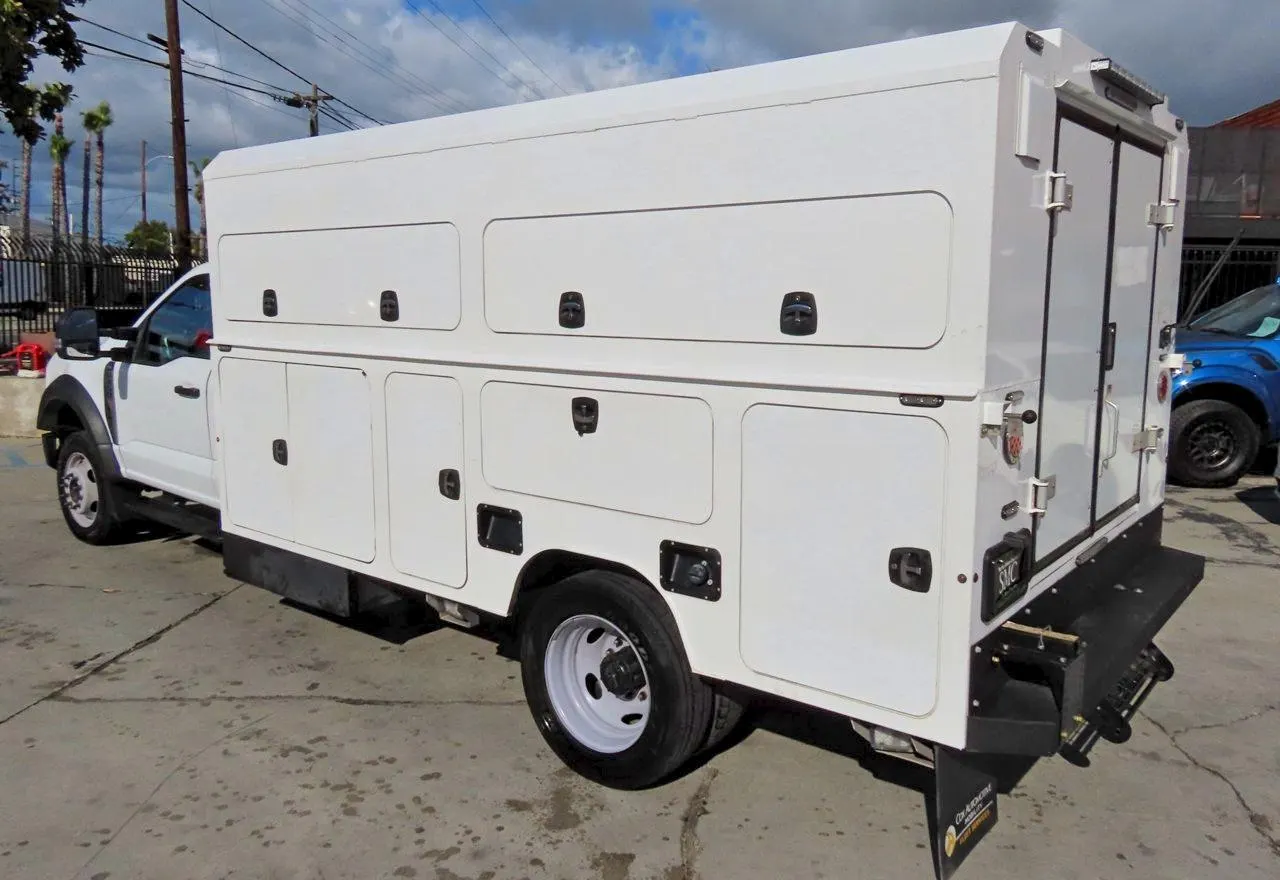 2024 Ford Super Duty F-450 DRW XL