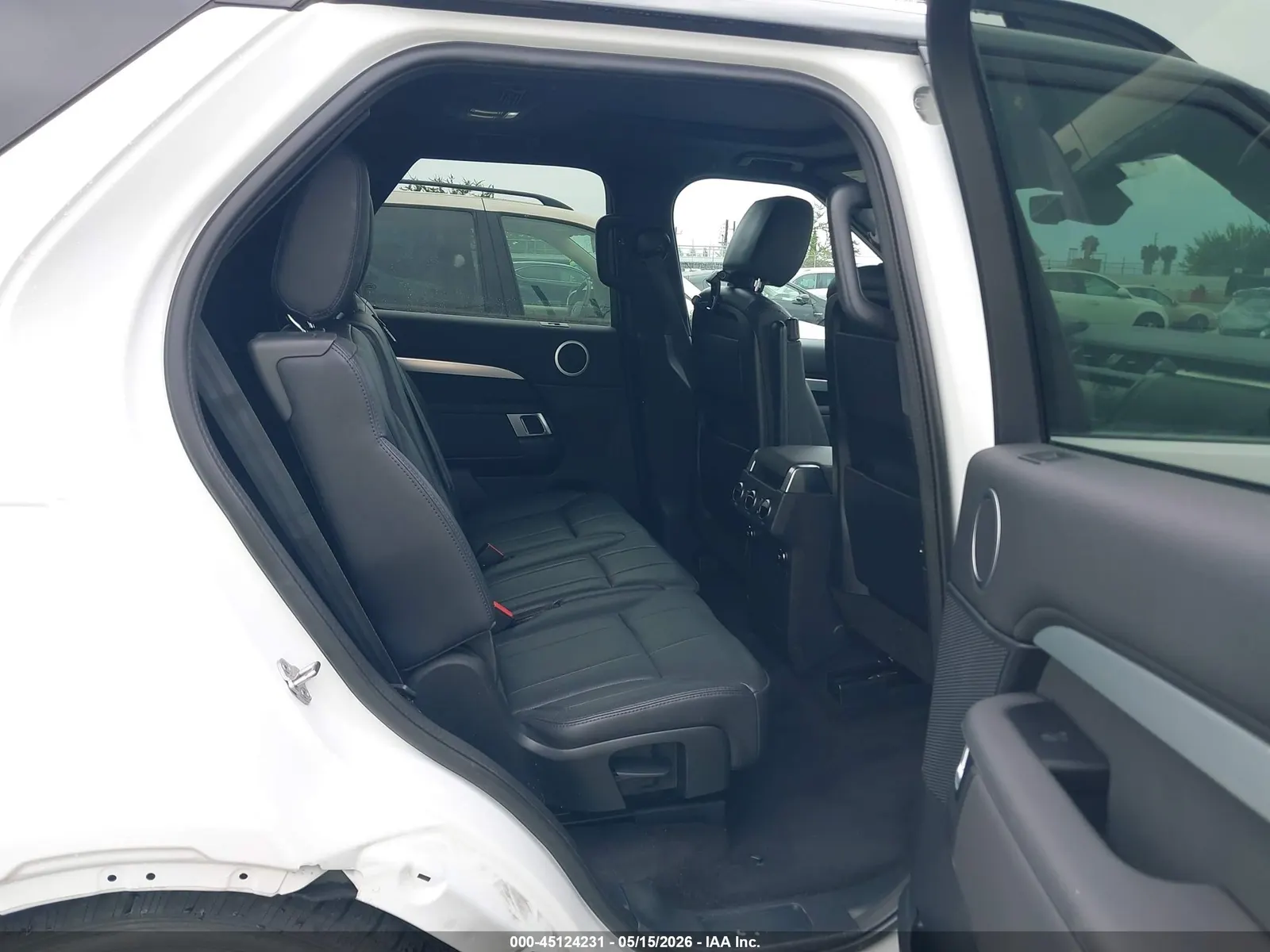 2020 Land Rover Discovery Landmark Edition