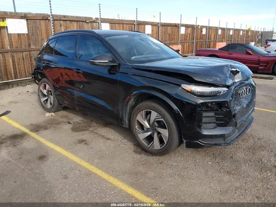 2025 Audi Q6 e-tron Premium Plus