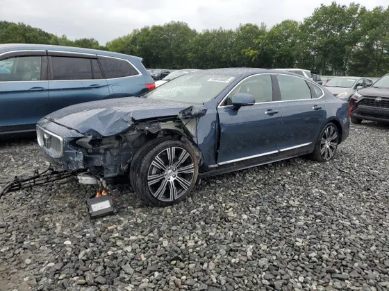 2022 Volvo S90 Inscription