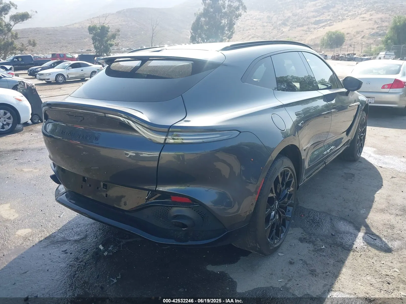 2021 Aston Martin DBX