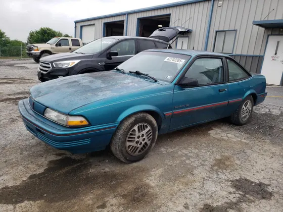 1993 Pontiac Sunbird LE
