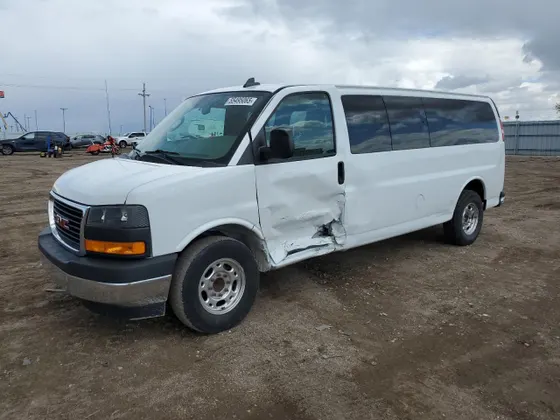 2018 GMC SAVANA G3500 LT