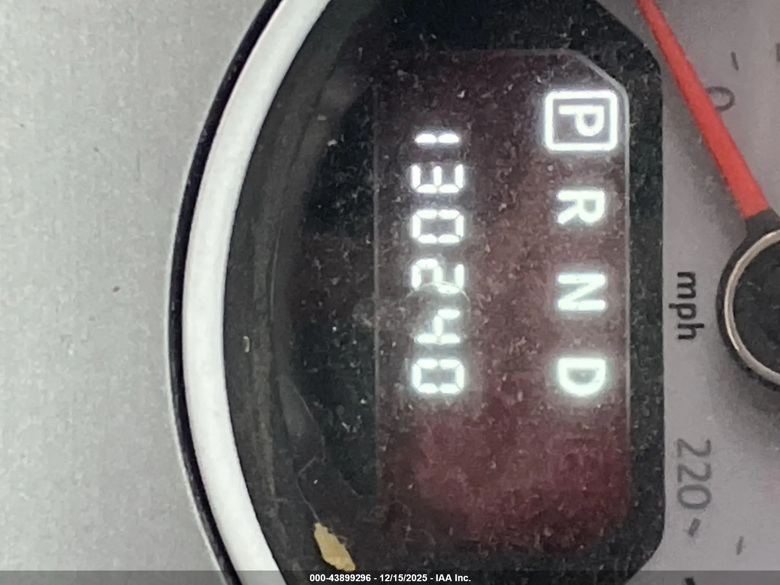 2011 Volkswagen Routan SEL w/Navigation