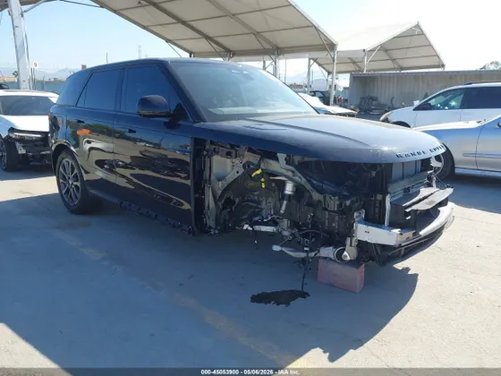2025 Land Rover Range Rover Sport SE