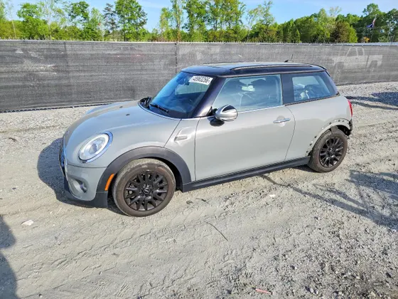 2017 MINI Hardtop 2 Door Cooper
