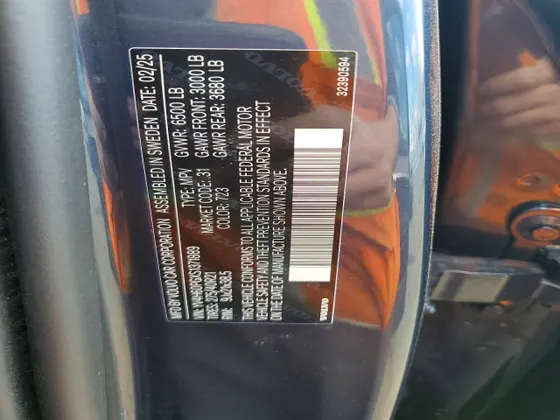 2025 Volvo XC90 Plug-In Hybrid Ultra