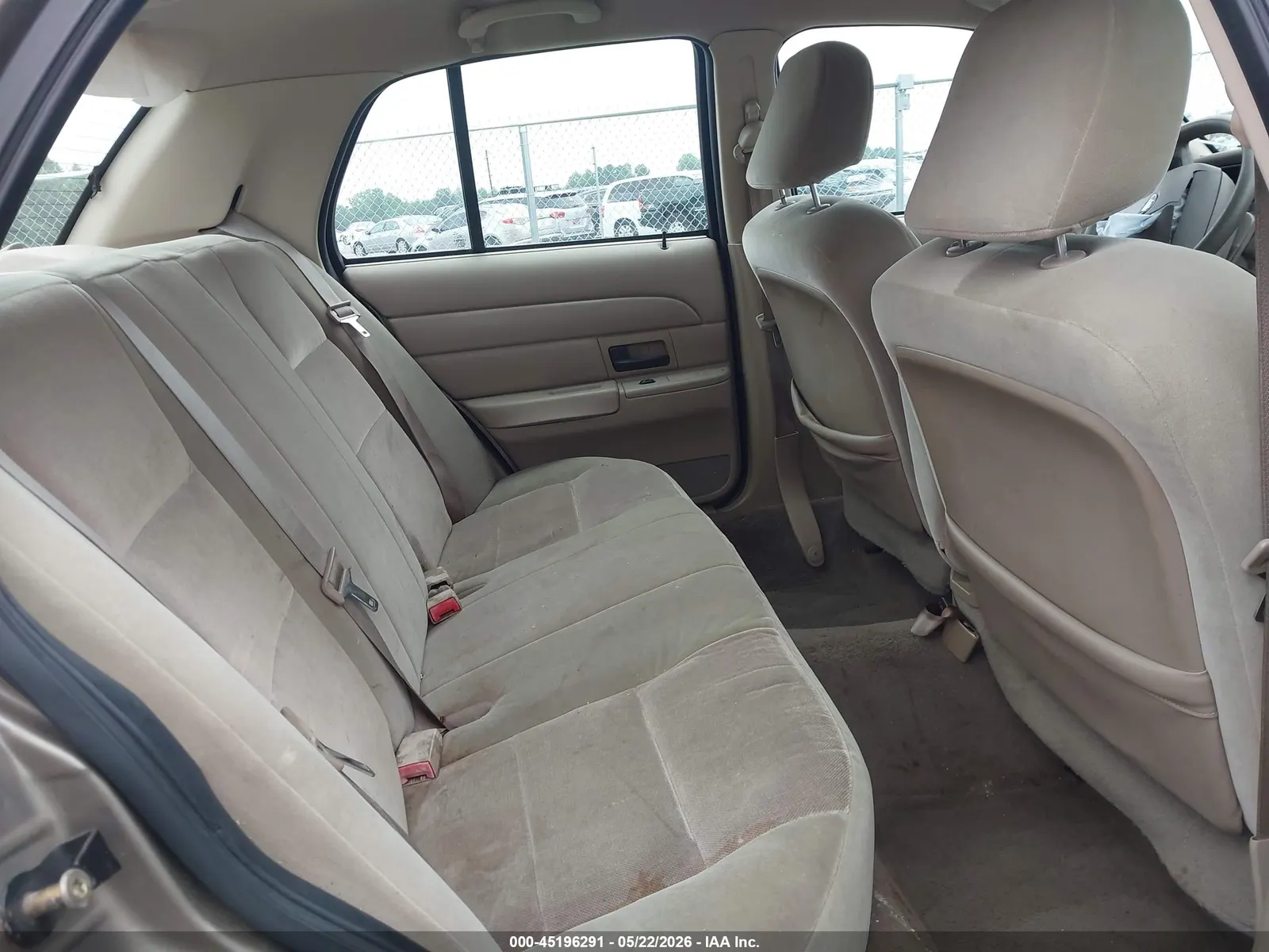 2005 Ford Crown Victoria LX