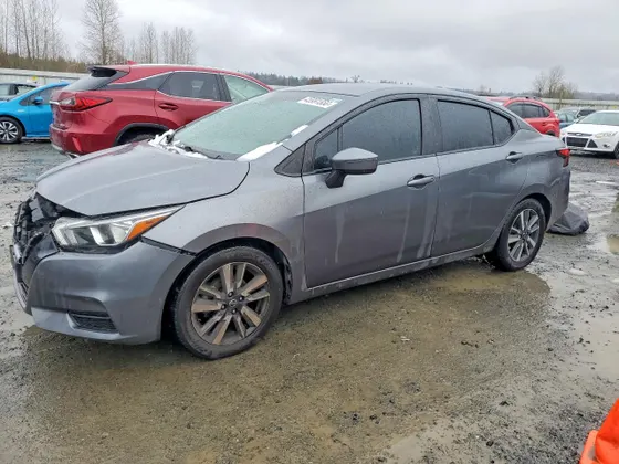 2021 Nissan Versa SV