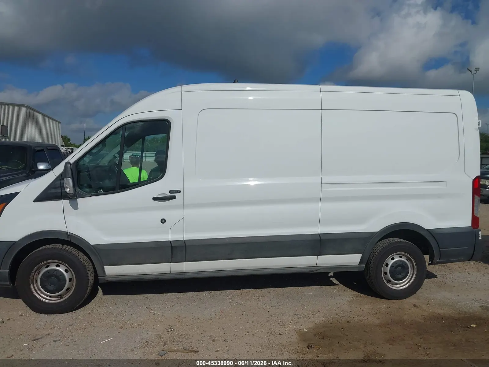 2022 Ford Transit Cargo Van