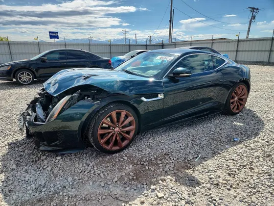 2016 Jaguar F-TYPE R