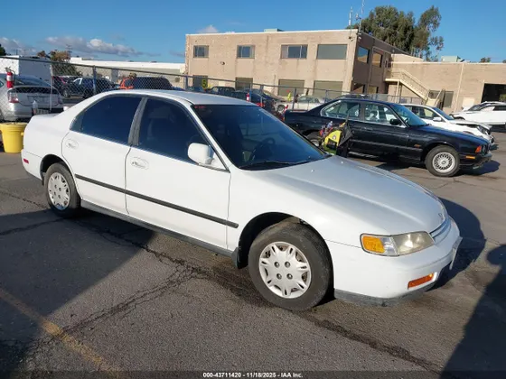 1995 Honda Accord Sdn LX