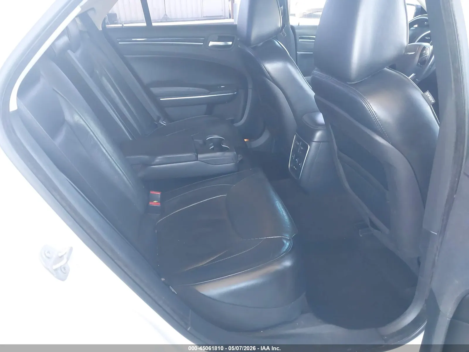 2016 Chrysler 300 300C