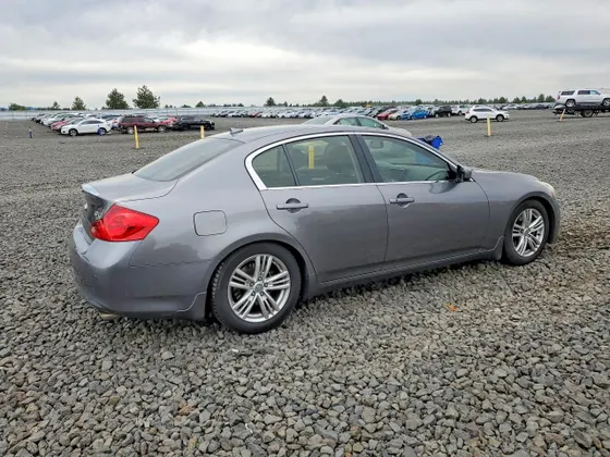 2013 INFINITI G37 Sedan x