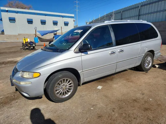 2000 Chrysler Town & Country Limited