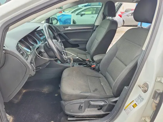 2018 Volkswagen Golf SportWagen S