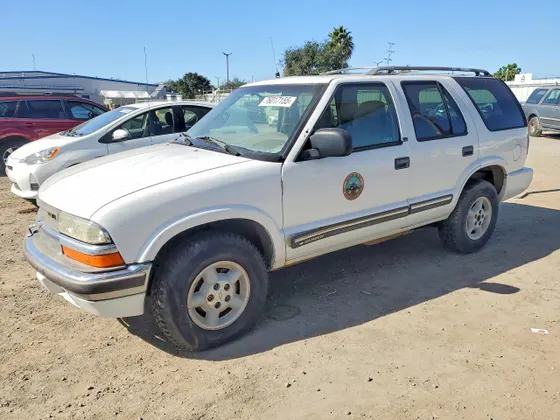 2000 Chevrolet Blazer LT