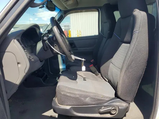 2005 Mazda B-Series 4WD Truck B4000