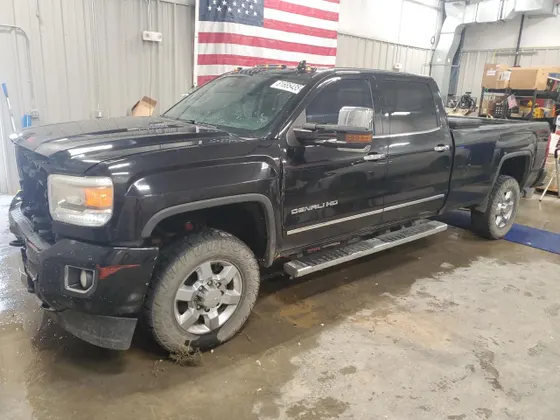 2016 GMC Sierra 3500HD Denali