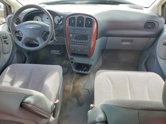 2006 Chrysler Town & Country SWB TOWN & COUNTRY