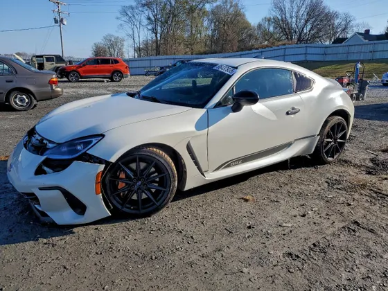 2025 Subaru BRZ tS