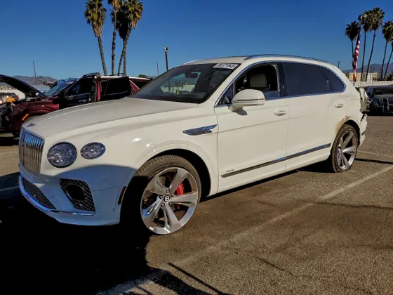 2023 Bentley Bentayga EWB V8