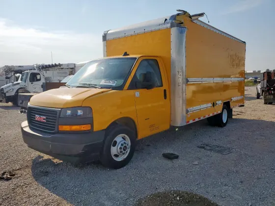 2021 GMC Savana Commercial Cutaway CUTAWAY G3500