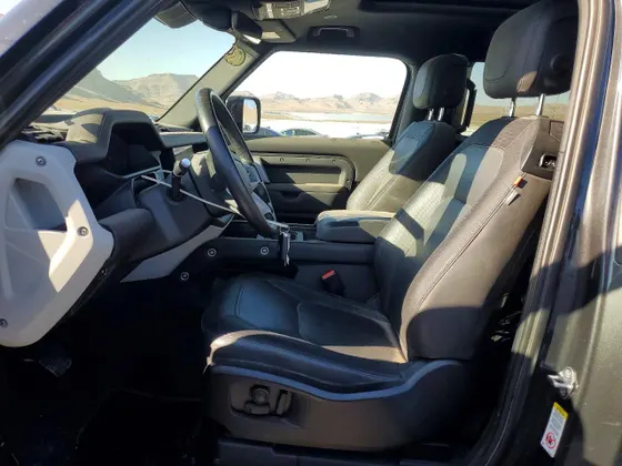 2023 Land Rover Defender X-Dynamic SE